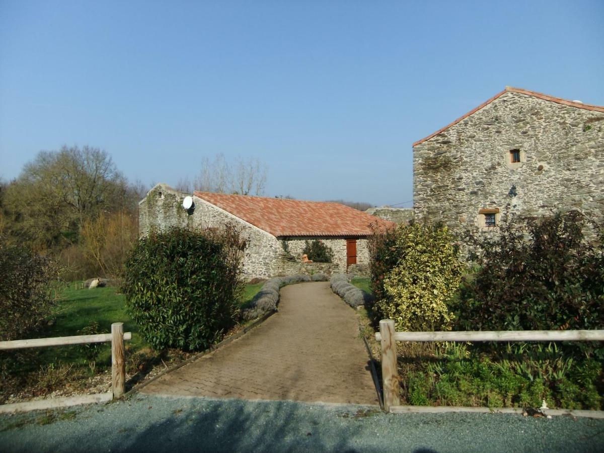 Готель Le Logis De La Mesanchere Apremont  Екстер'єр фото