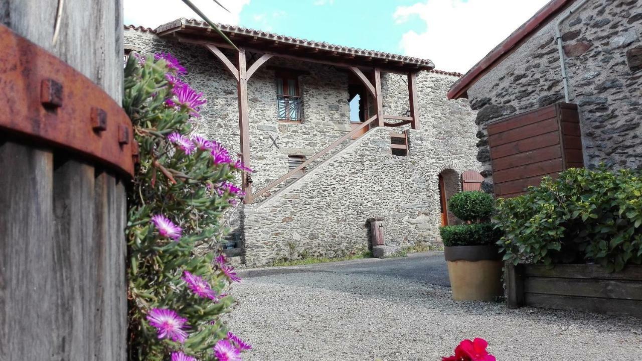 Готель Le Logis De La Mesanchere Apremont  Екстер'єр фото